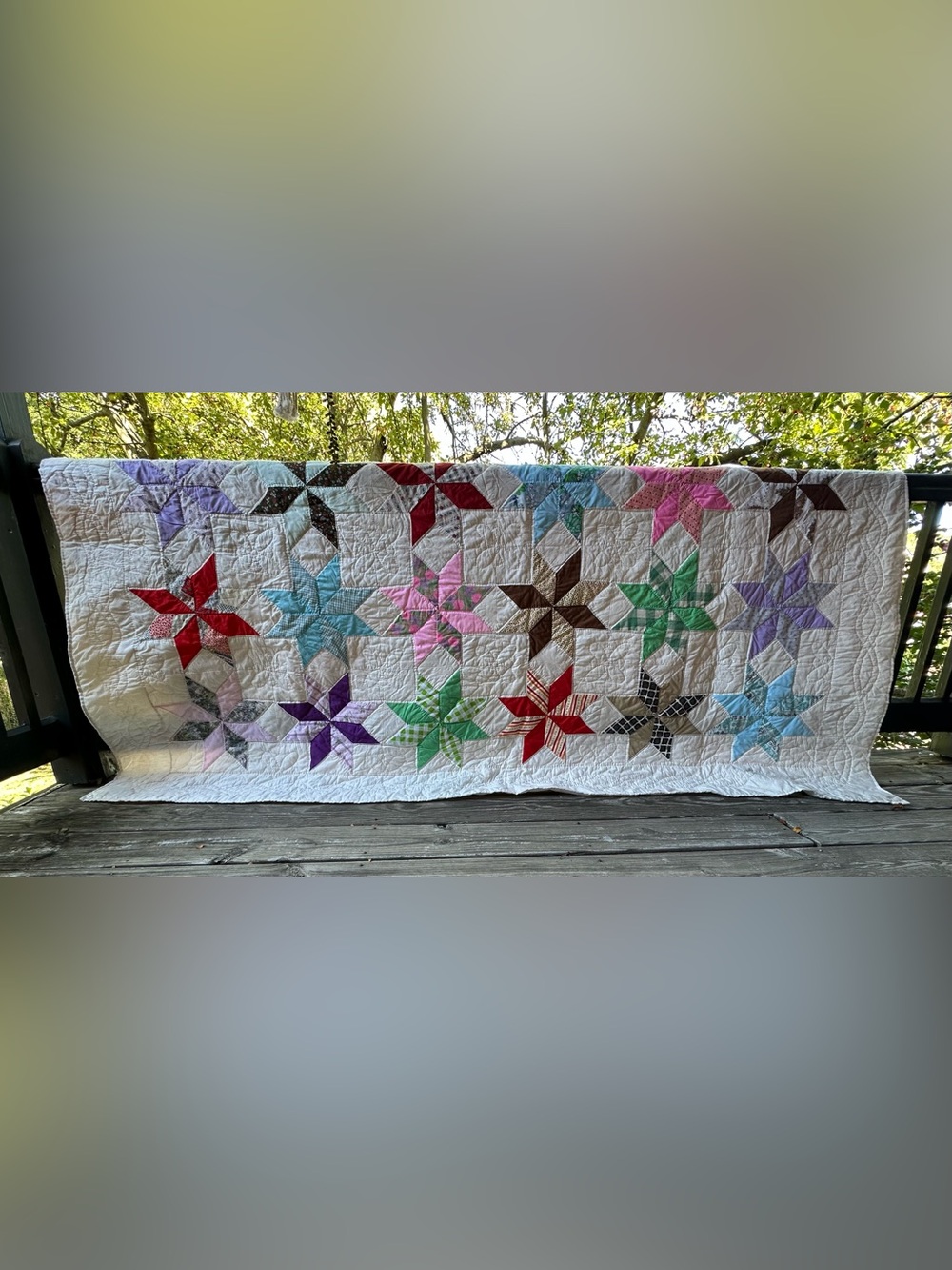 Pinwheel Quilt Multicolor Queen 90” x 90”